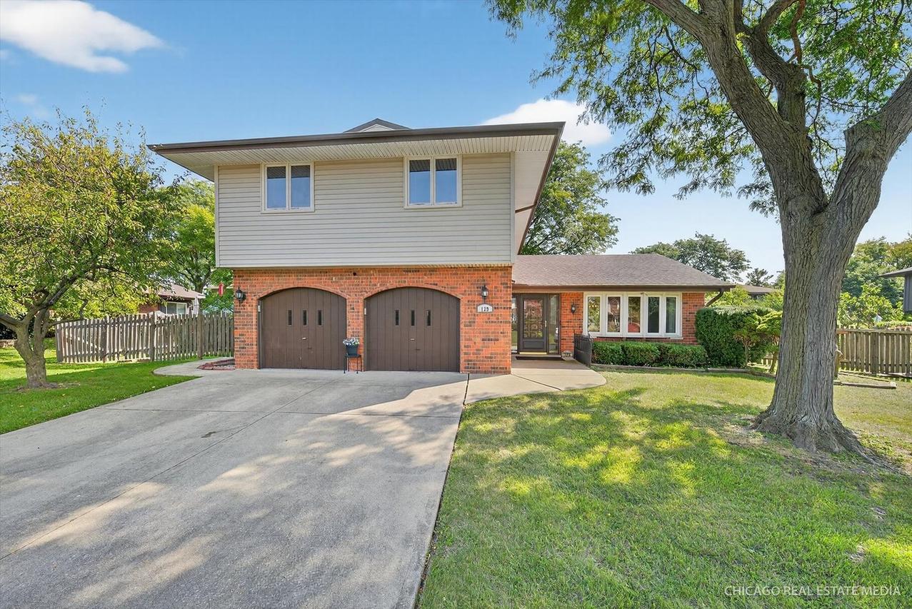 129 Caryville Ln., Schaumburg, IL 60193
