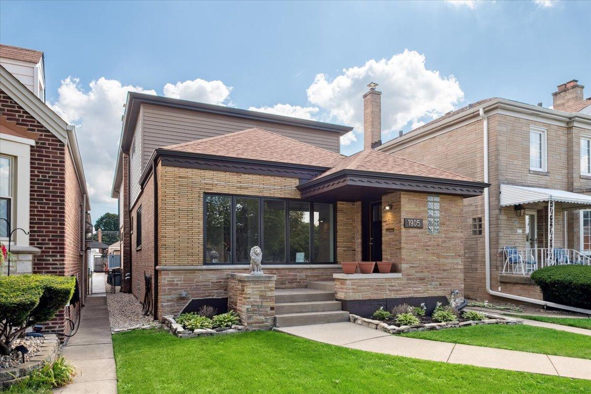 1905 N Nordica Ave., Chicago, IL 60707