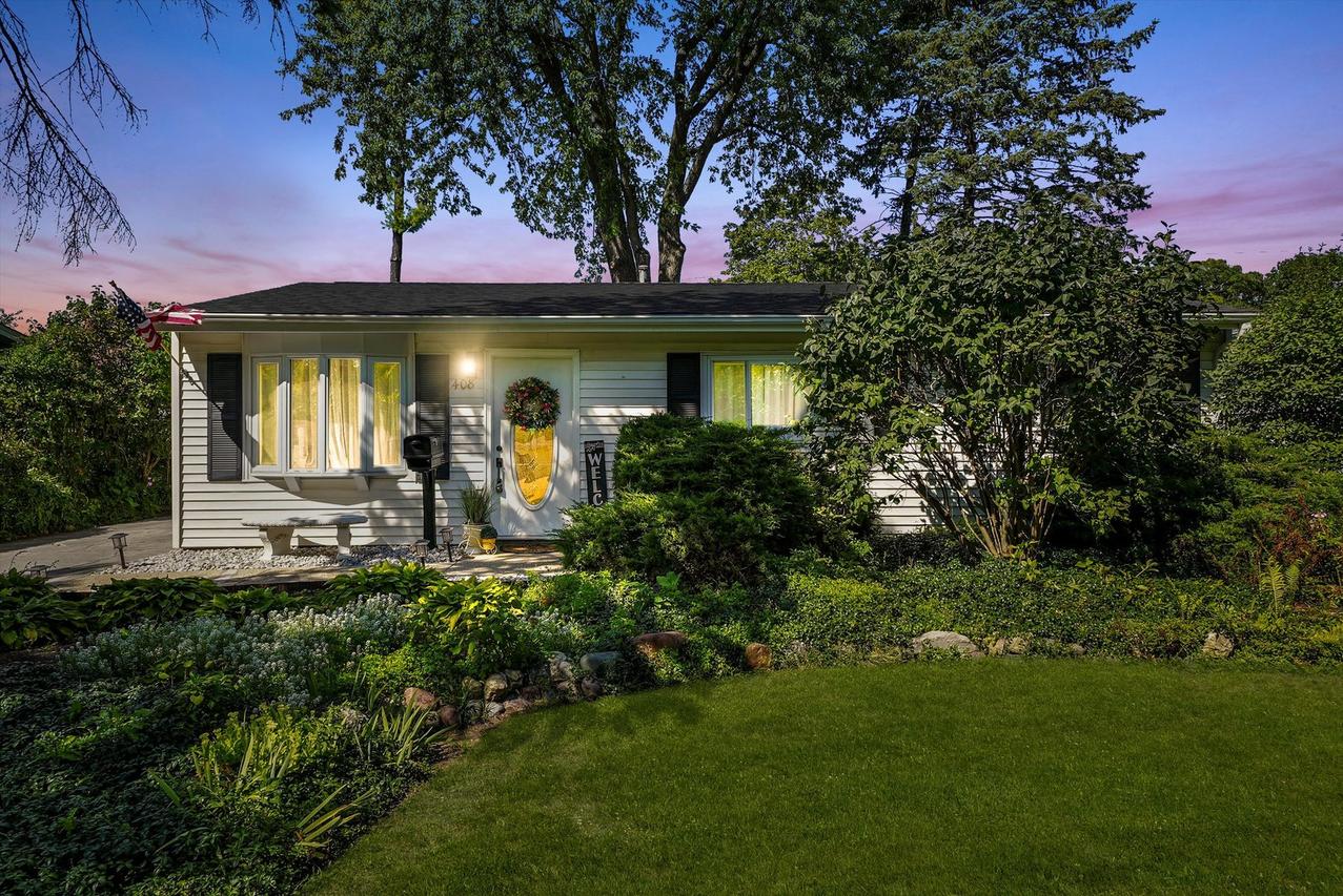 408 Cahill Rd., Streamwood, IL 60107