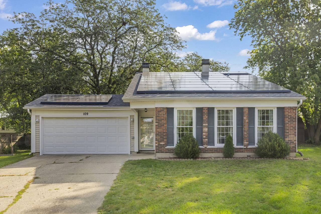 109 Arrowhead Ln., Bolingbrook, IL 60440