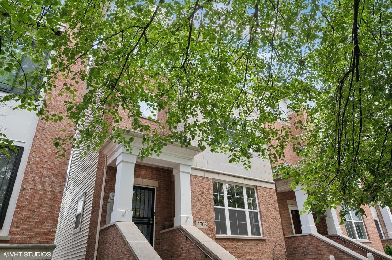 4703 N Laporte Ave., Chicago, IL 60630