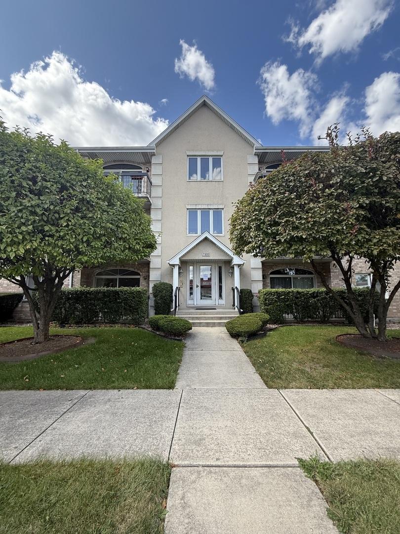 7900 S Nagle Ave. #1S, Burbank, IL 60459