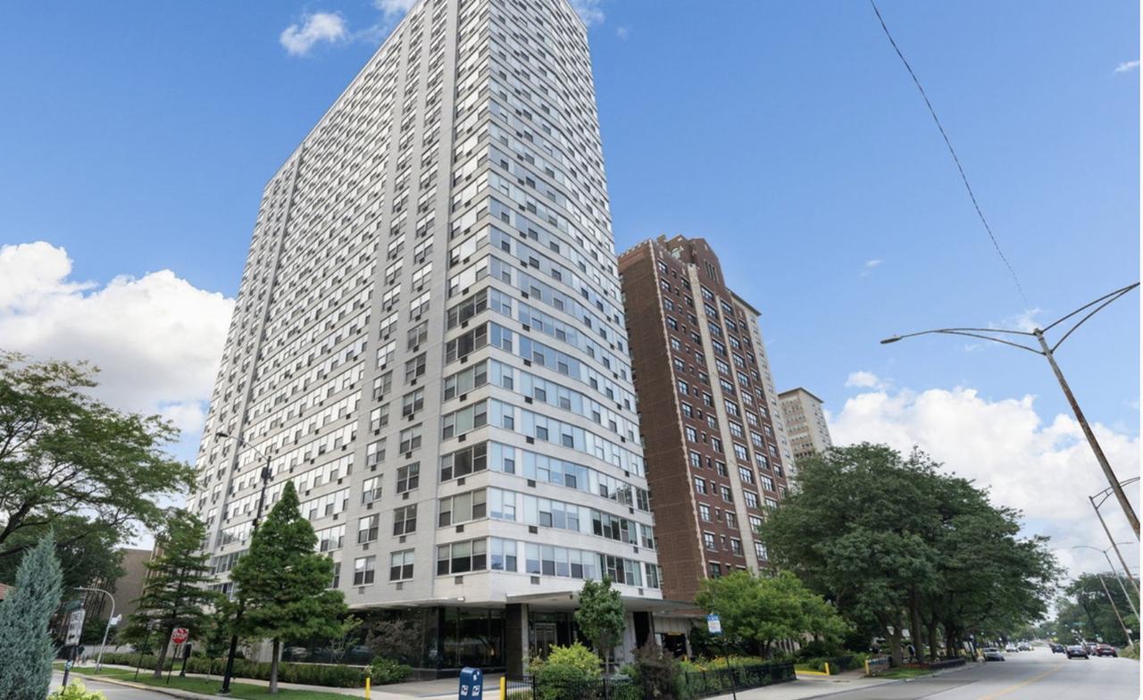 3900 N Lake Shore Dr. #19A, Chicago, IL 60613
