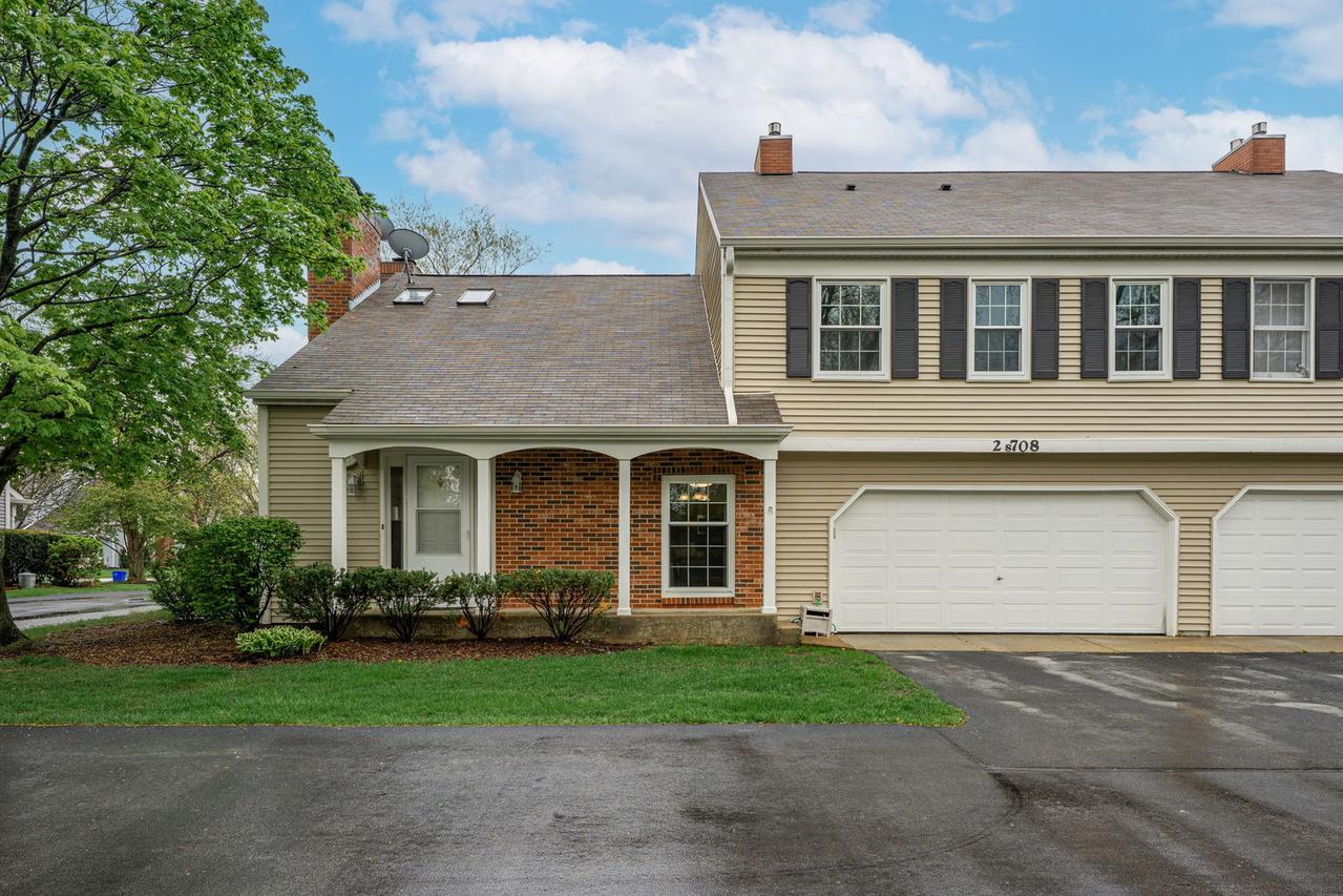 2S708 Timber Dr., Warrenville, IL 60555
