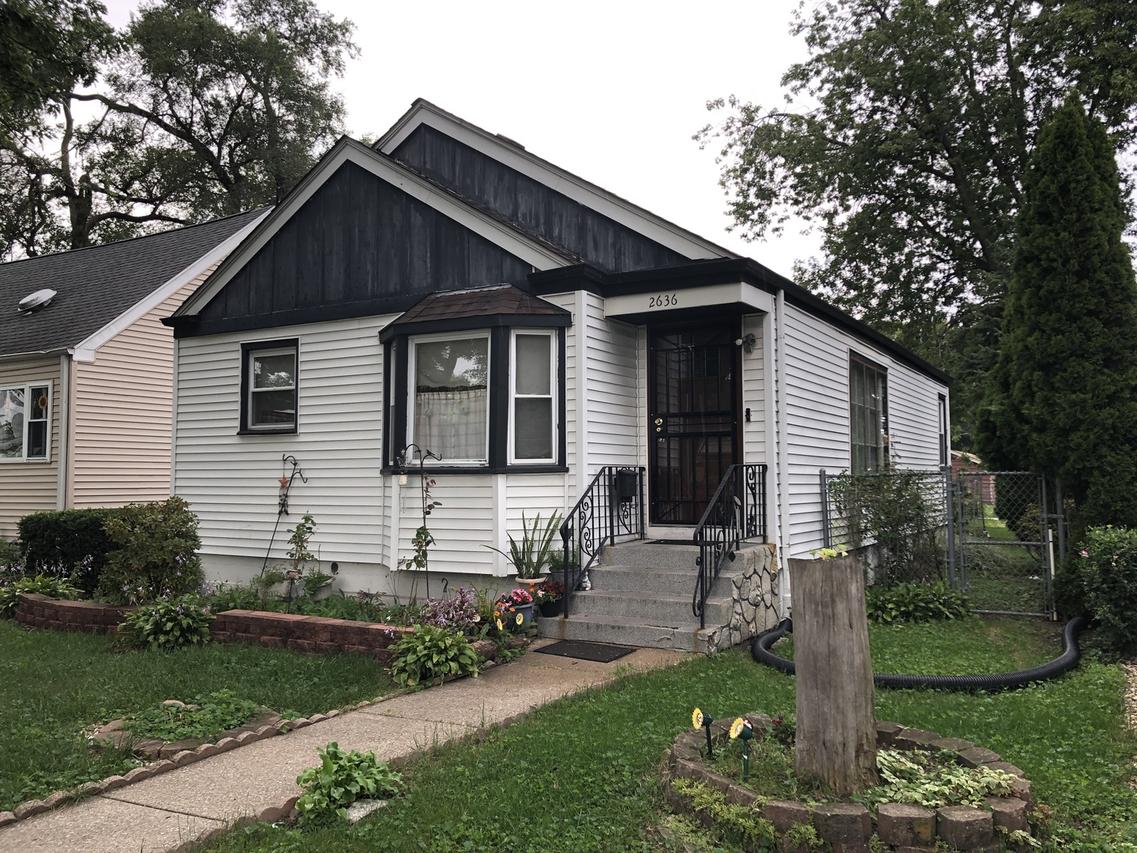 2636 121st Pl., Blue Island, IL 60406