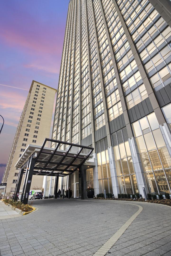 655 W Irving Park Rd. #5310, Chicago, IL 60613