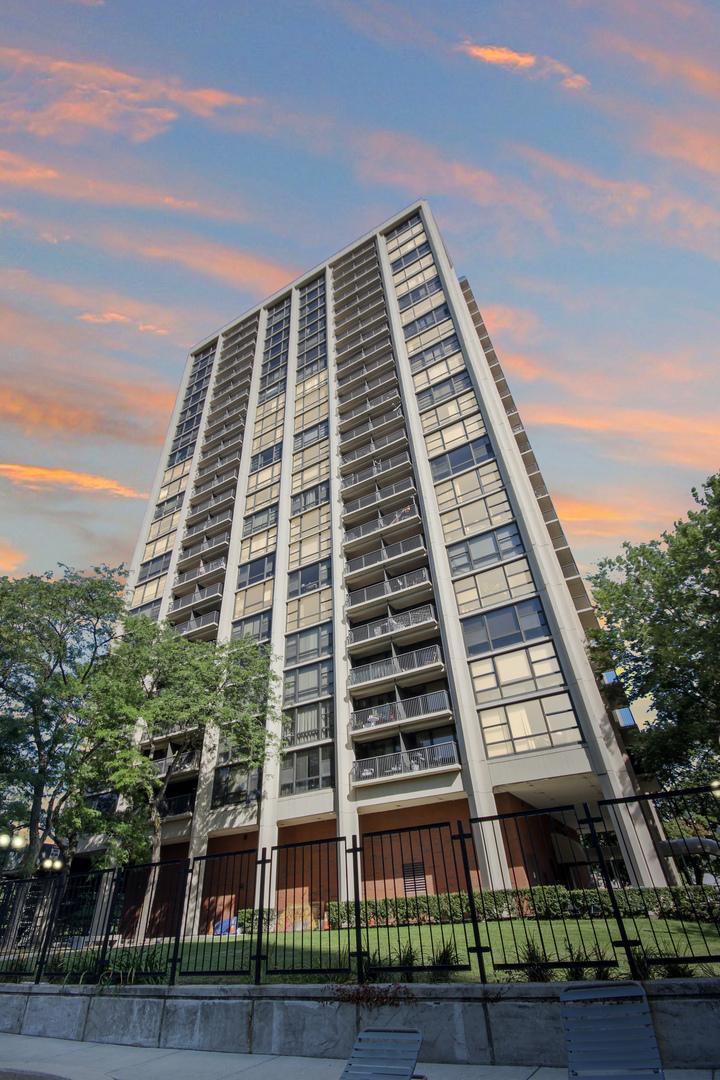 2605 S Indiana Ave. #2406, Chicago, IL 60616