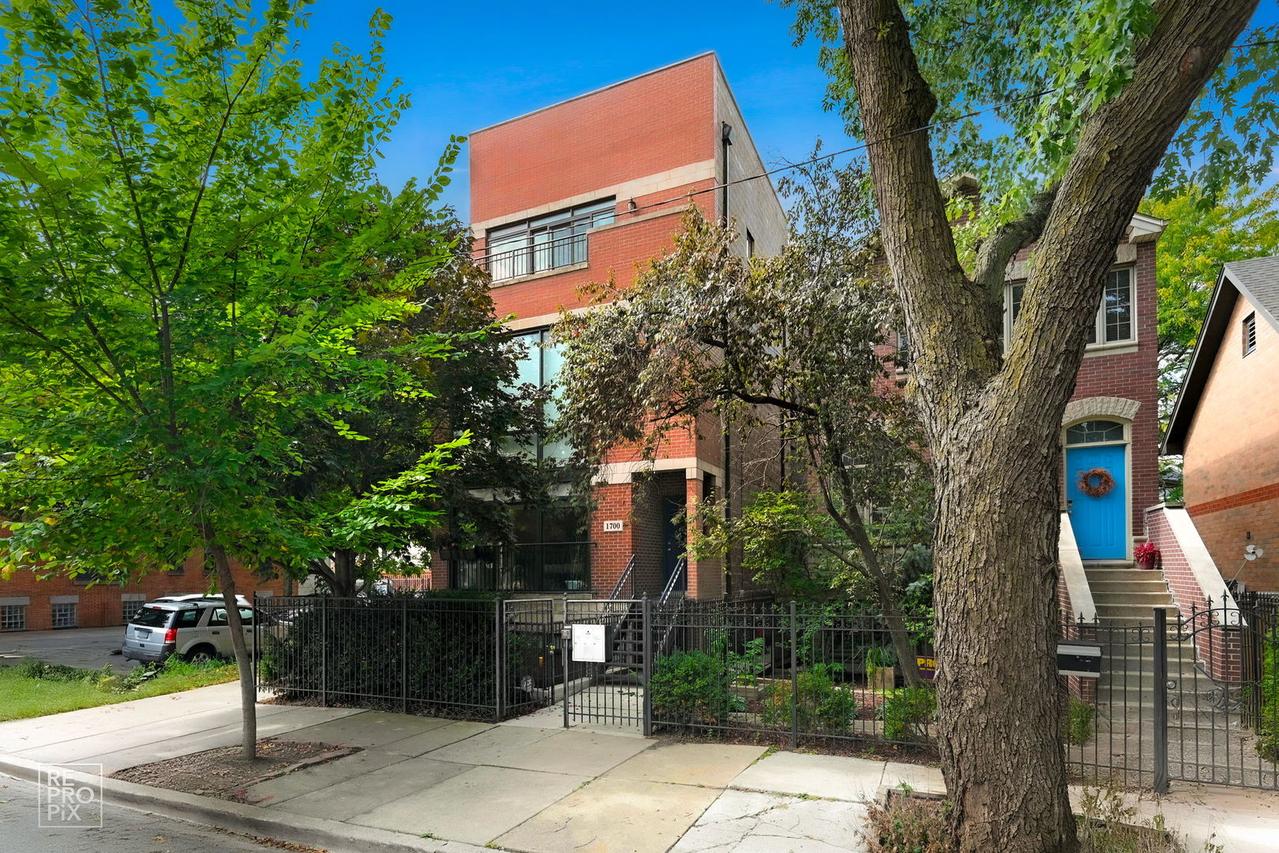 1700 N Talman Ave. #1, Chicago, IL 60647