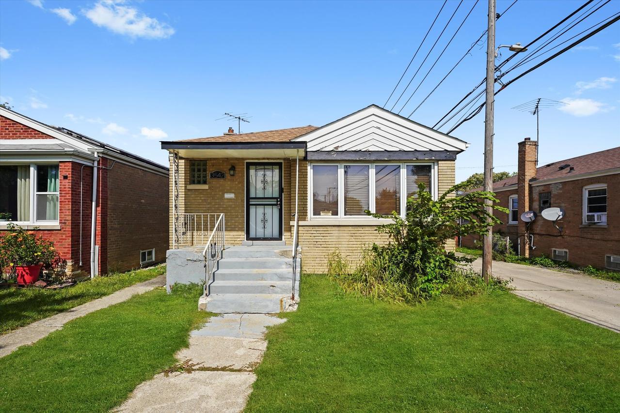 3542 W 77th St., Chicago, IL 60652