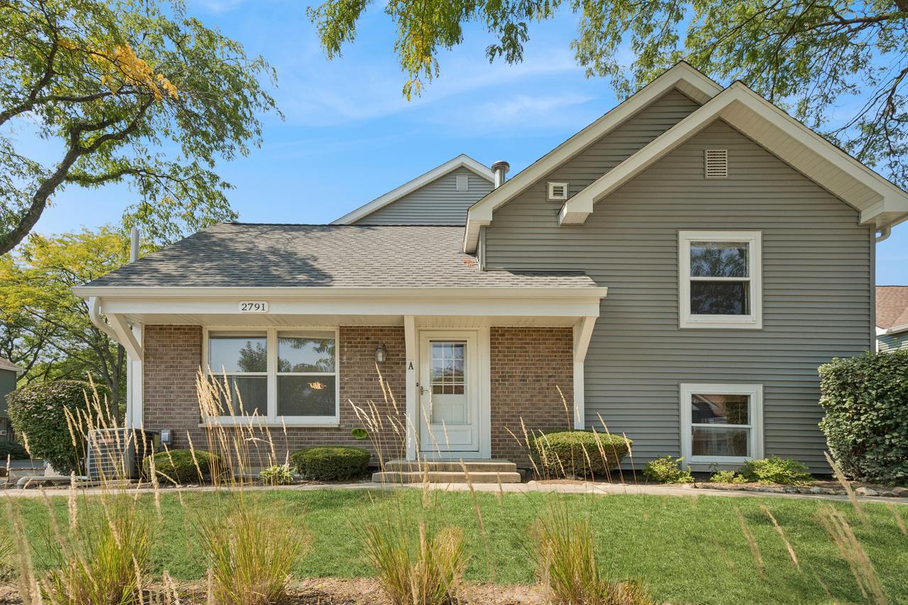 2791 Wayfaring Ln. #A, Lisle, IL 60532