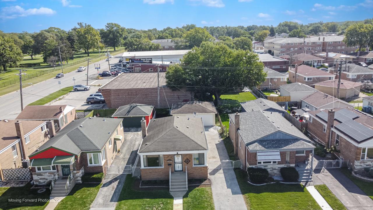 12709 S Racine Ave., Calumet Park, IL 60827