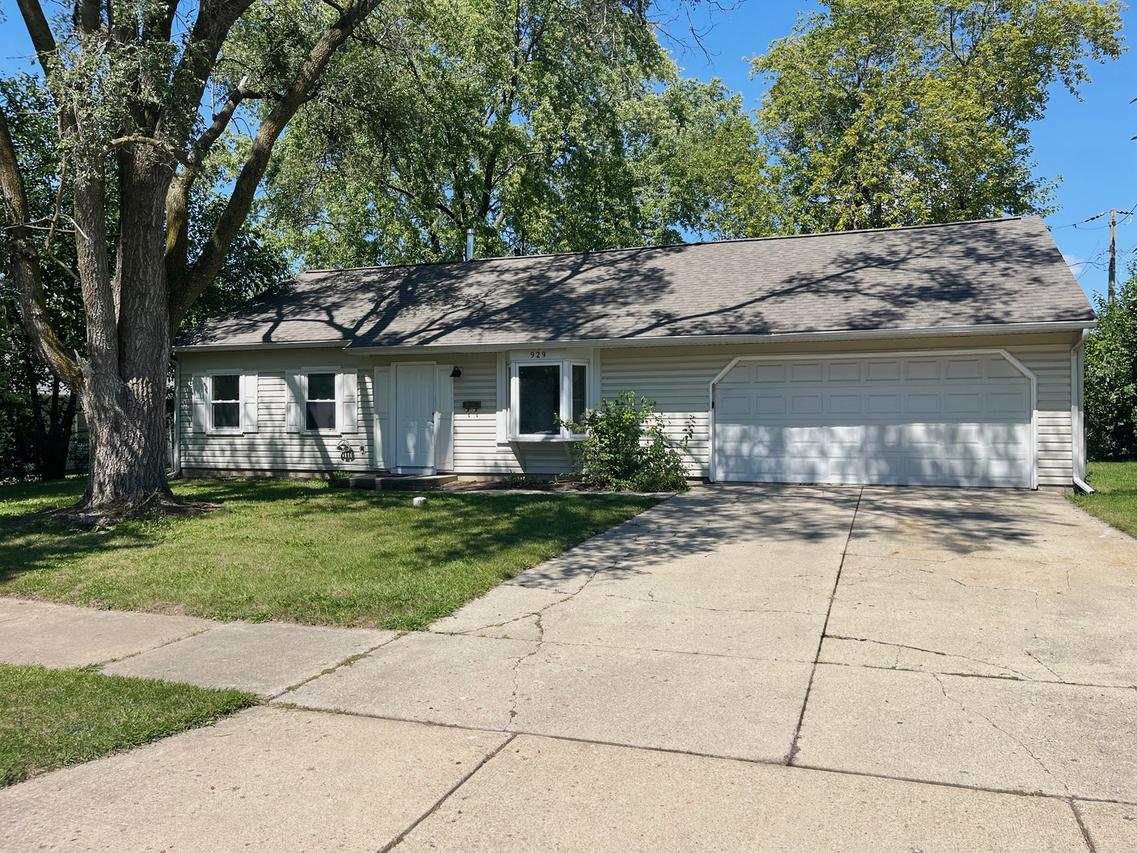 929 Southbridge Dr., Aurora, IL 60506