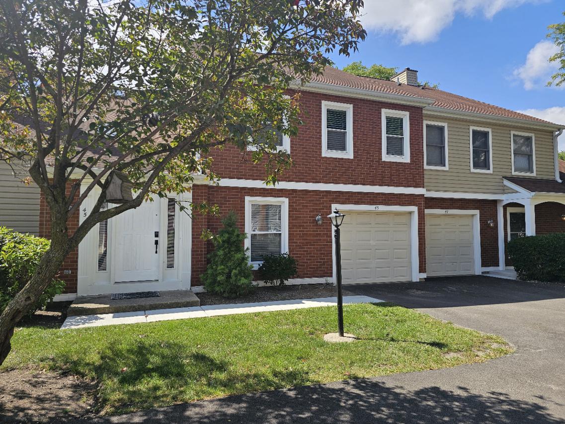 45 S Stonington Dr. #4, Palatine, IL 60074