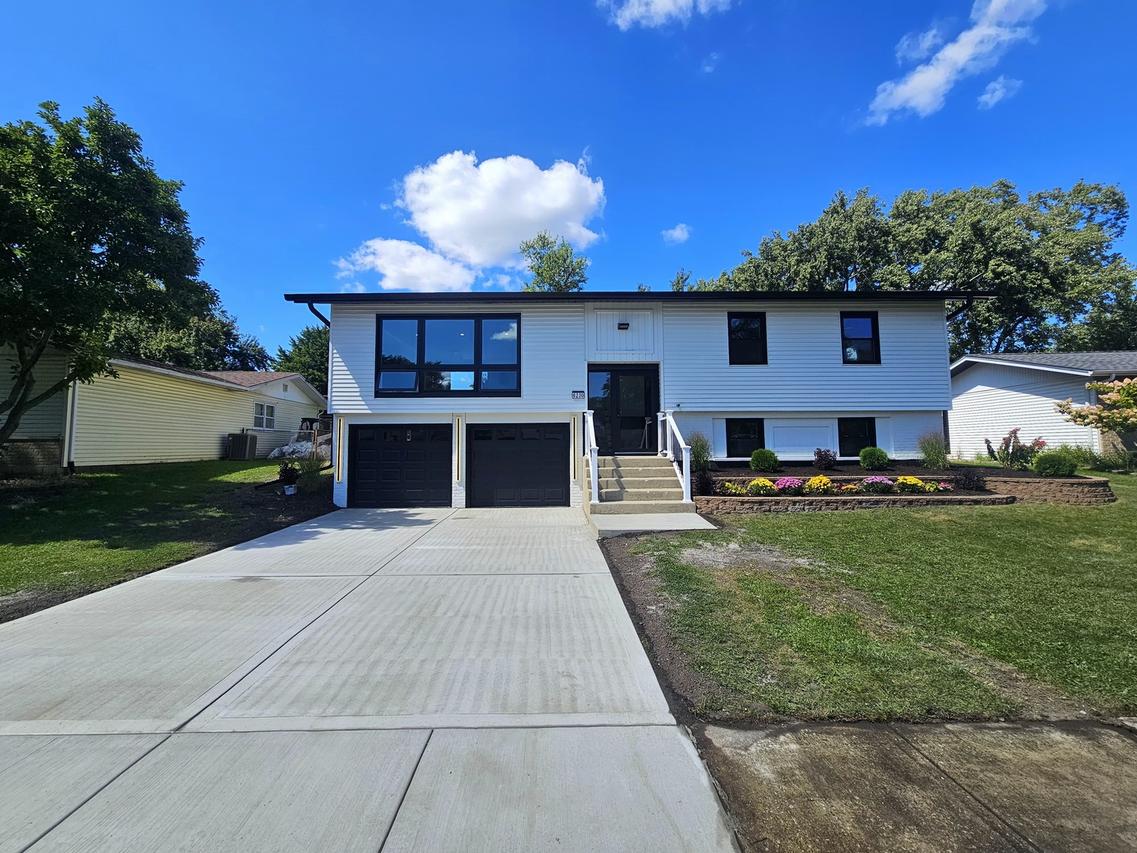 6230 Boca Rio Dr., Oak Forest, IL 60452