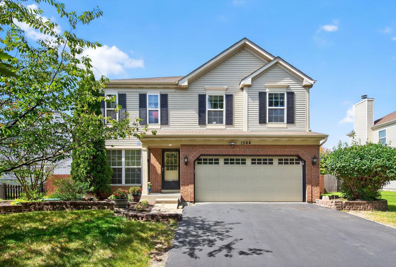 1544 Suncrest Ln., Bolingbrook, IL 60490
