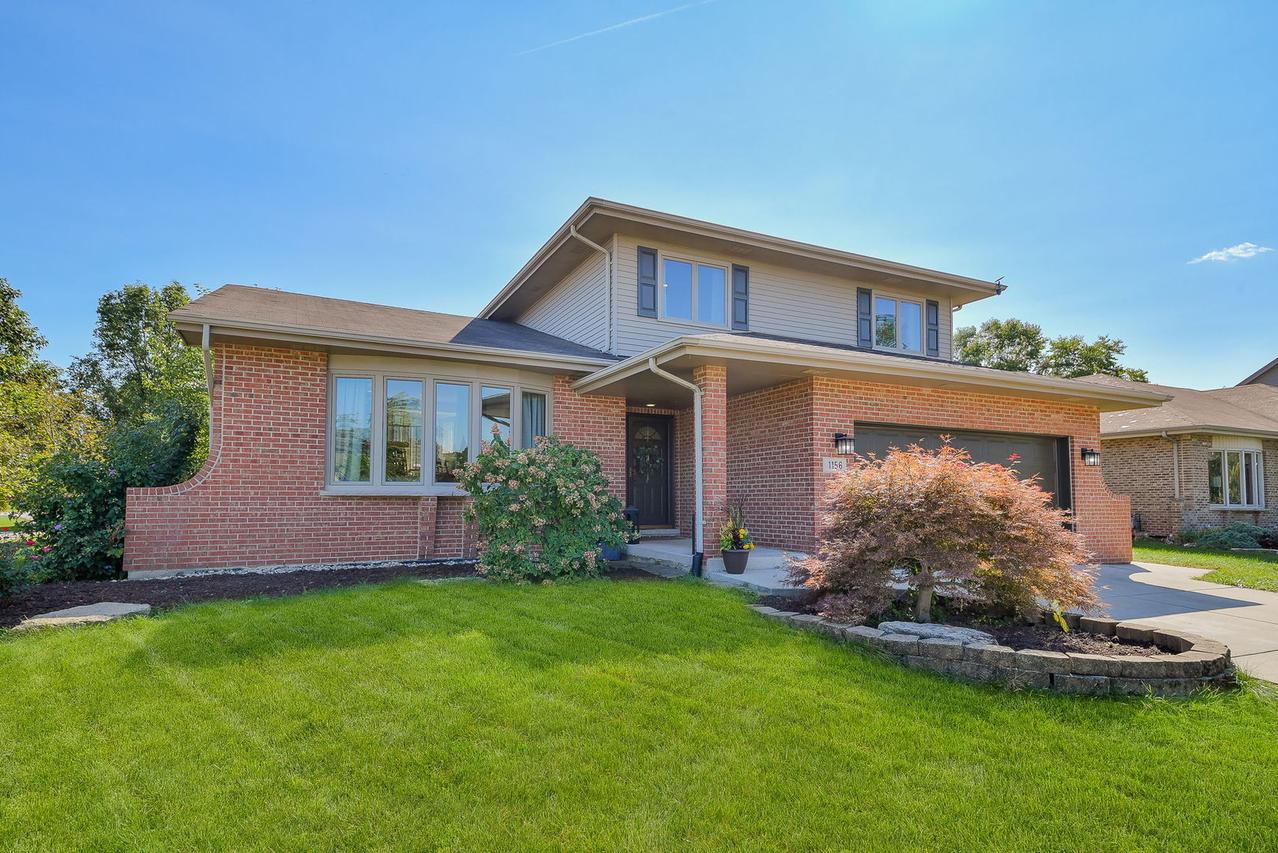 1156 Covington Dr., Lemont, IL 60439