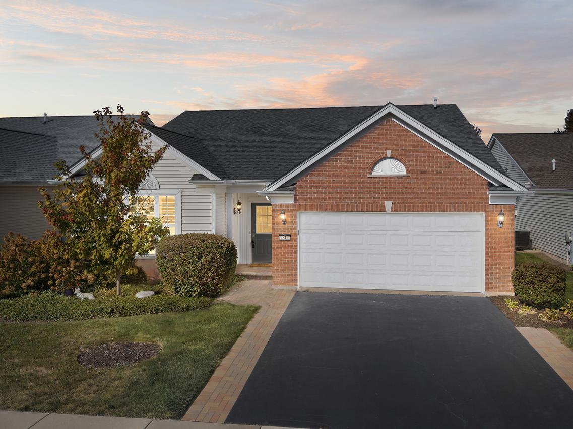 2812 Cascade Falls Cir., Elgin, IL 60124