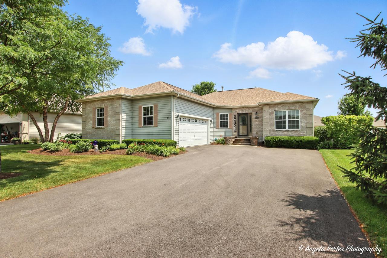 908 Monroe Ave., Mchenry, IL 60050