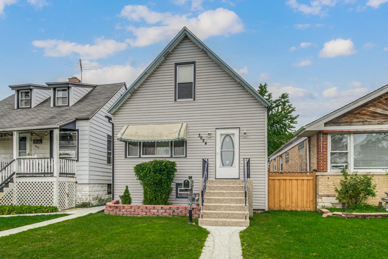 3024 East Ave., Berwyn, IL 60402