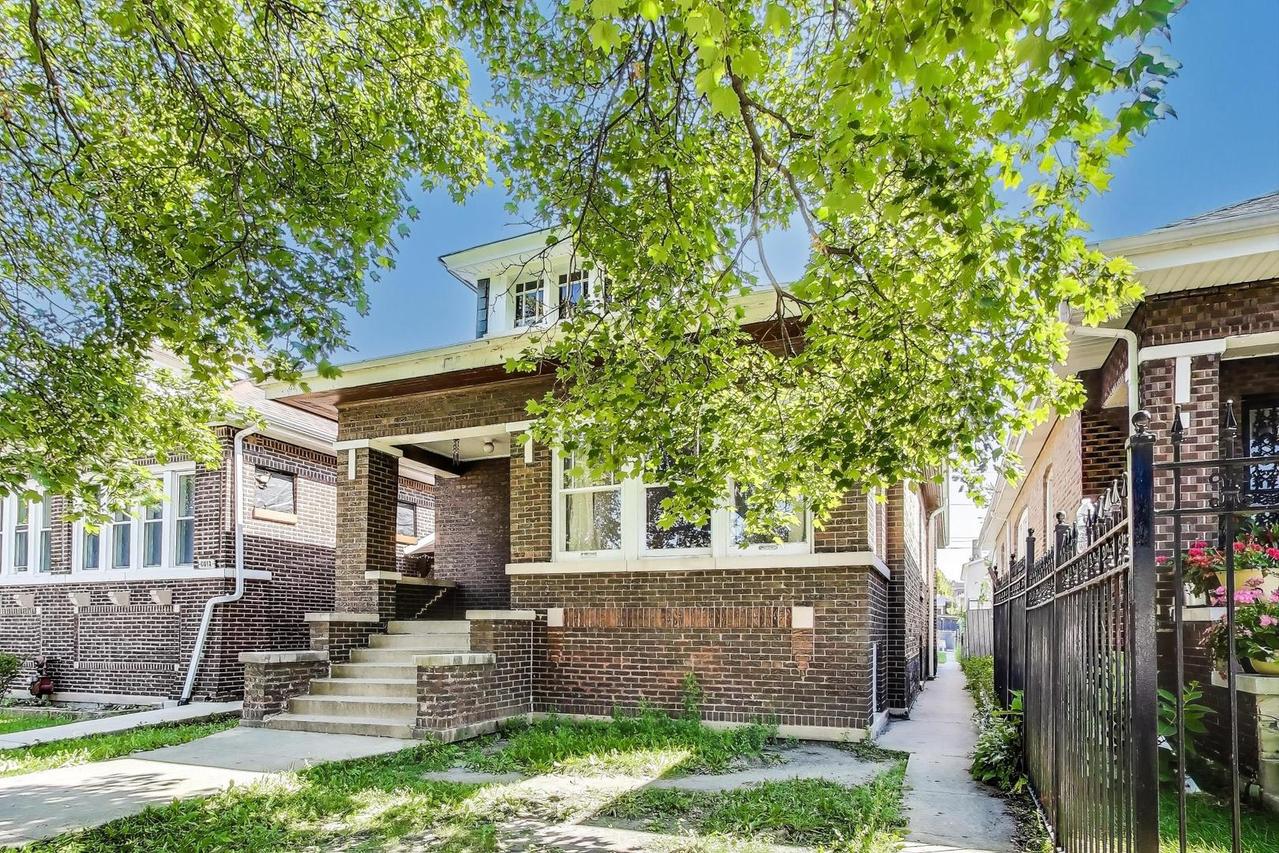 6017 S Washtenaw Ave., Chicago, IL 60629