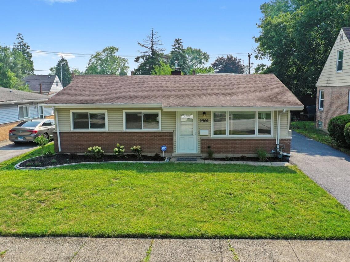 1461 Forest Ave., Calumet City, IL 60409
