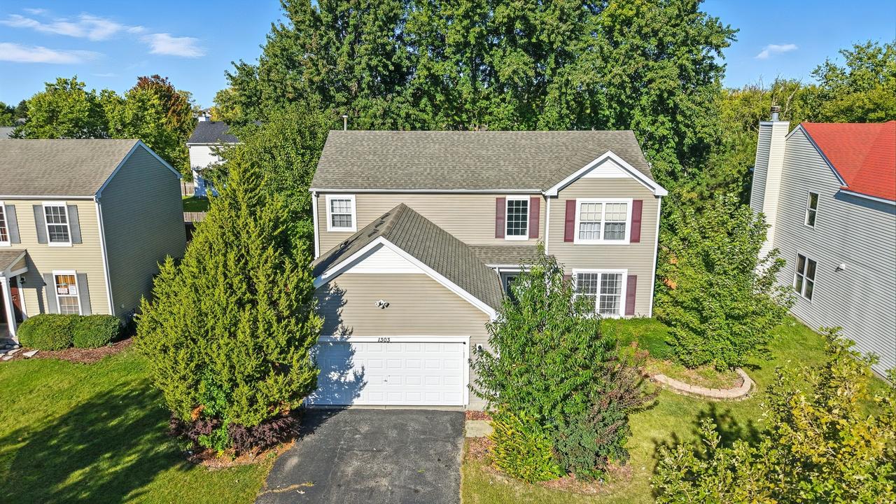 1303 Bridgehampton Dr., Plainfield, IL 60586