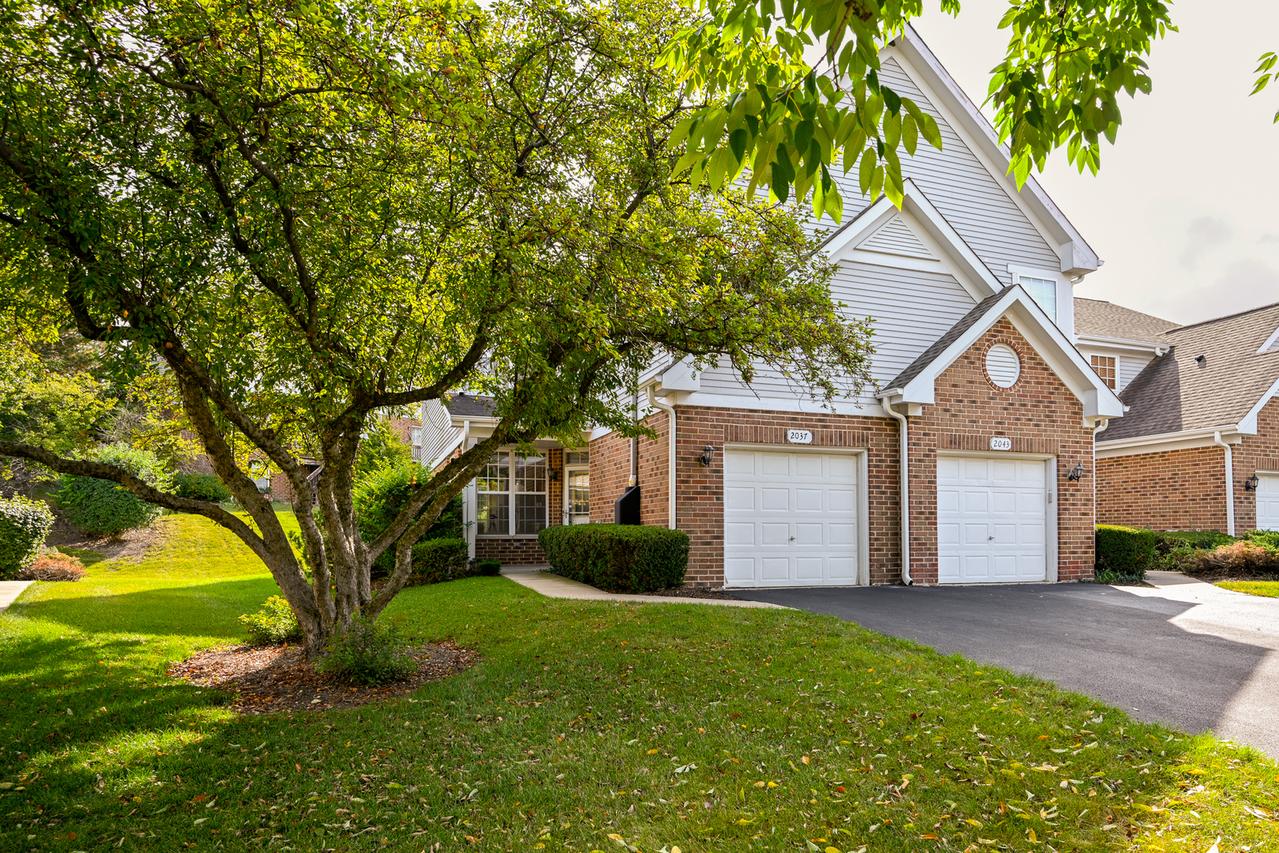 2037 S Lincoln Ave., Lombard, IL 60148