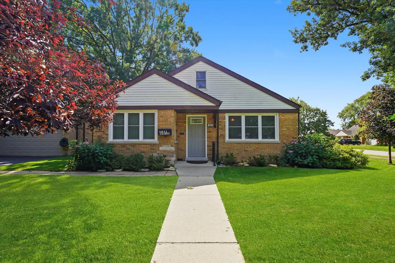 10823 S Keeler Ave., Oak Lawn, IL 60453