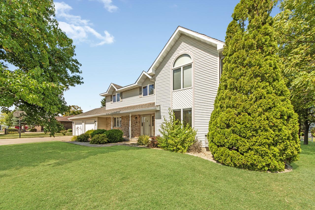 718 Claire St., Minonk, IL 61760