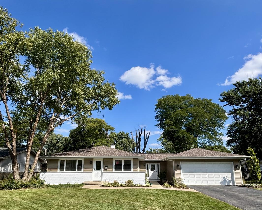 1139 Huber Ln., Glenview, IL 60025