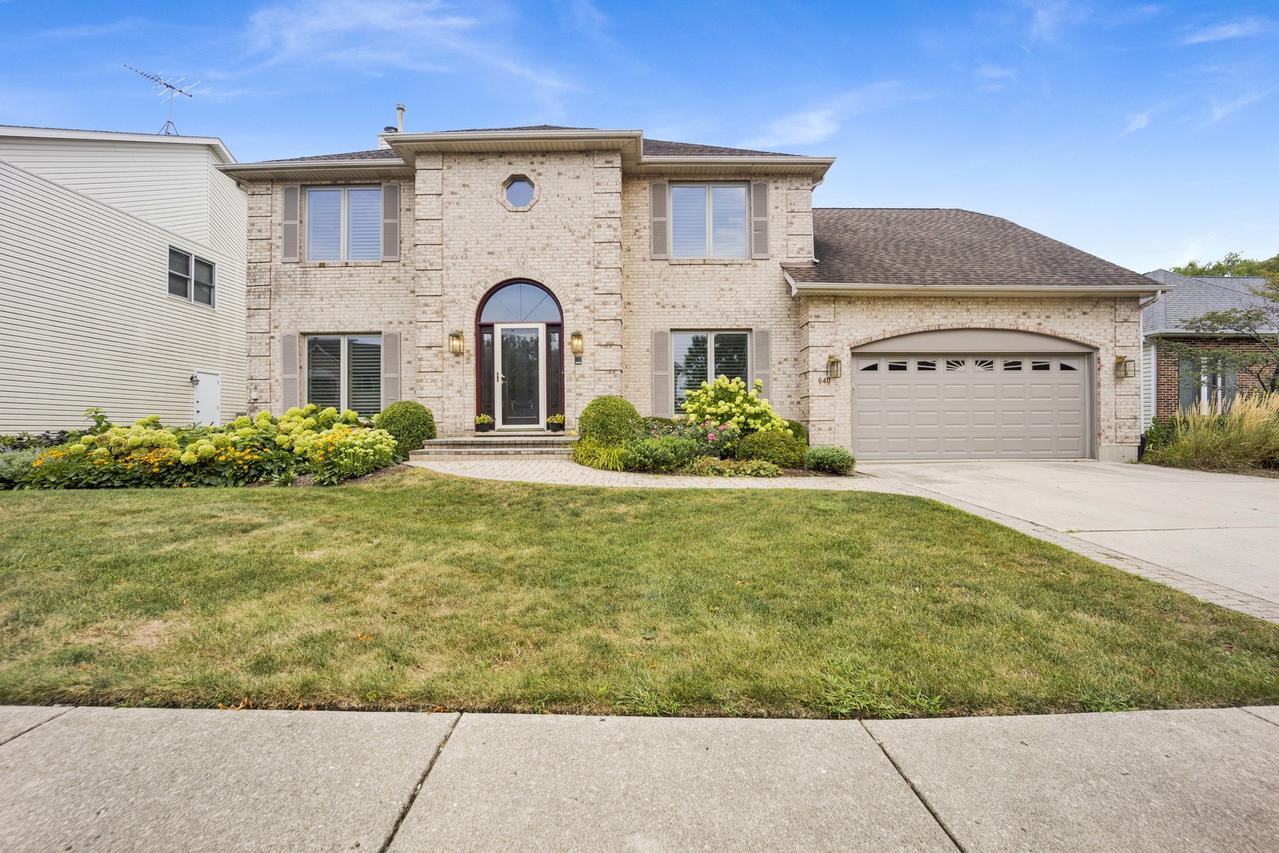 640 Downey St., Hoffman Estates, IL 60169