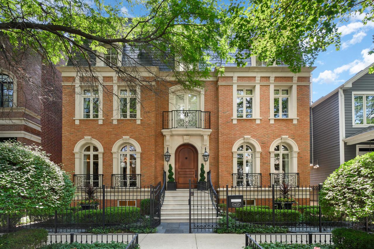 [Address Hidden by Seller], Chicago, IL 60657