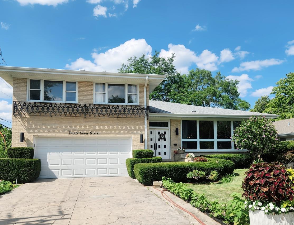 3306 Wilmette Ave., Wilmette, IL 60091