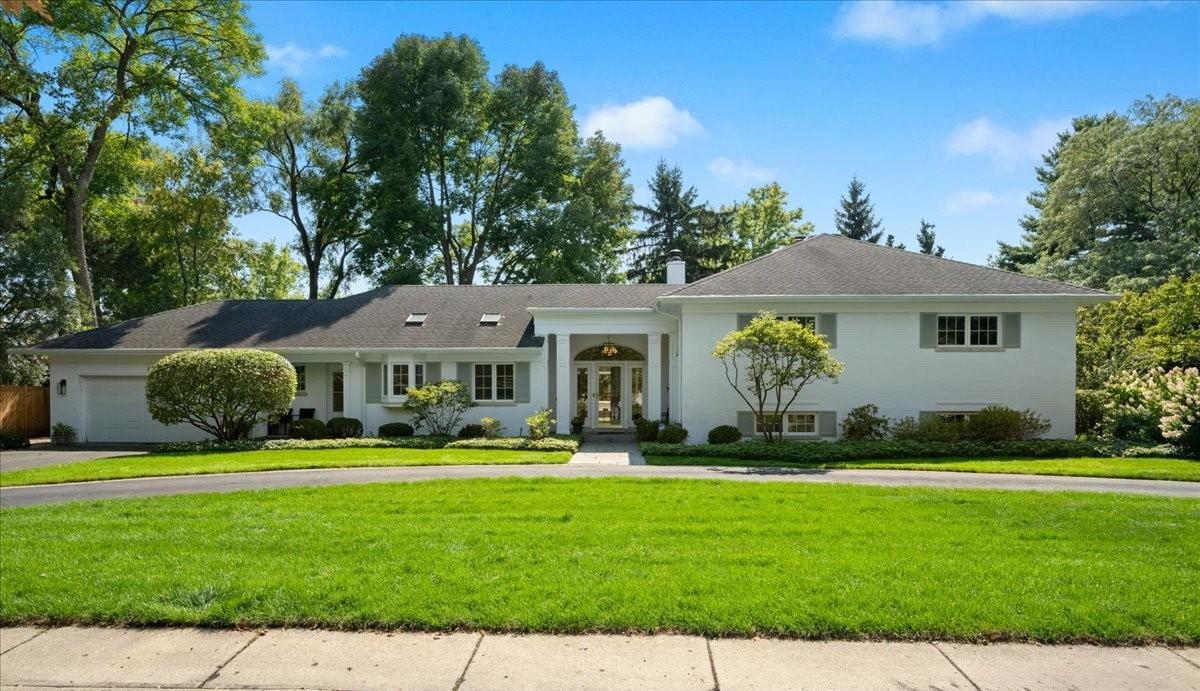 1340 Westmoor Tr., Winnetka, IL 60093