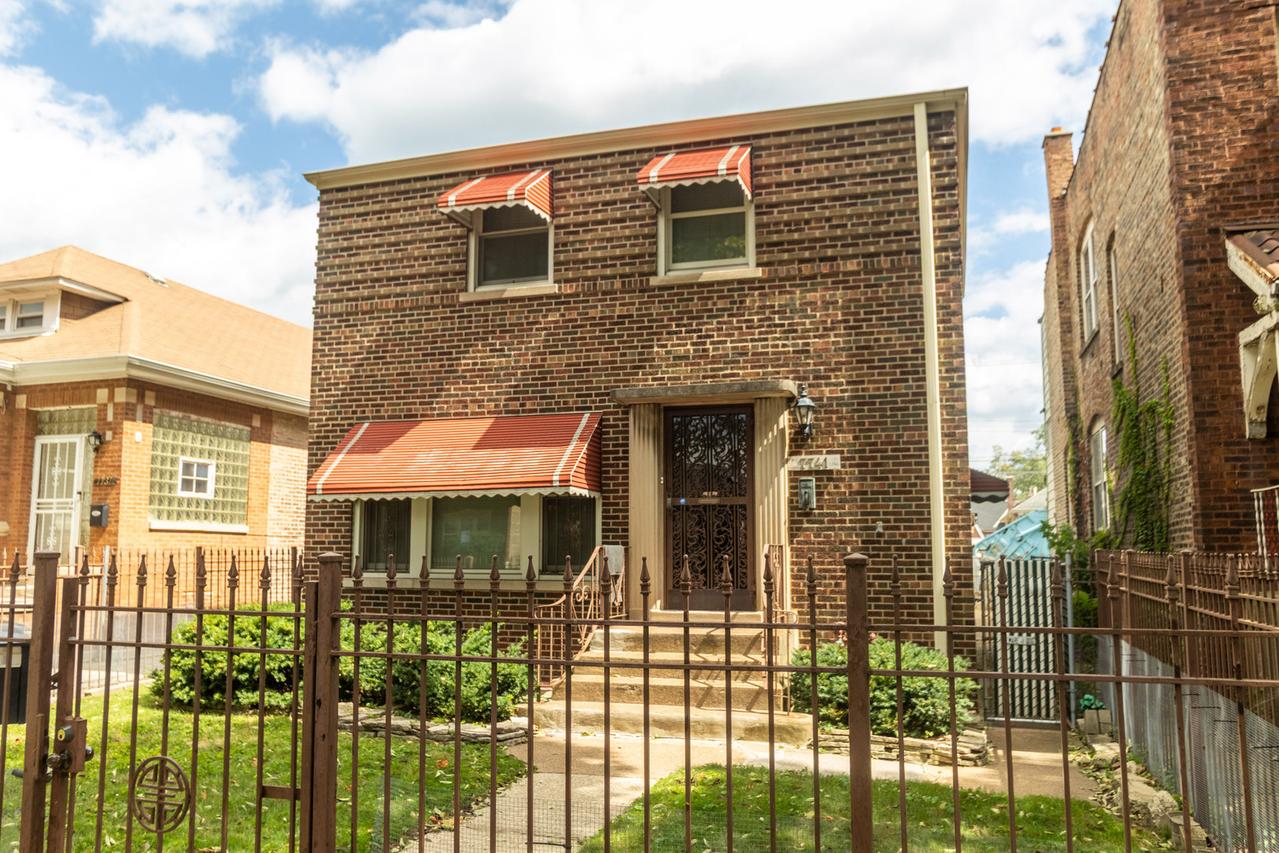 7741 S Clyde Ave., Chicago, IL 60649