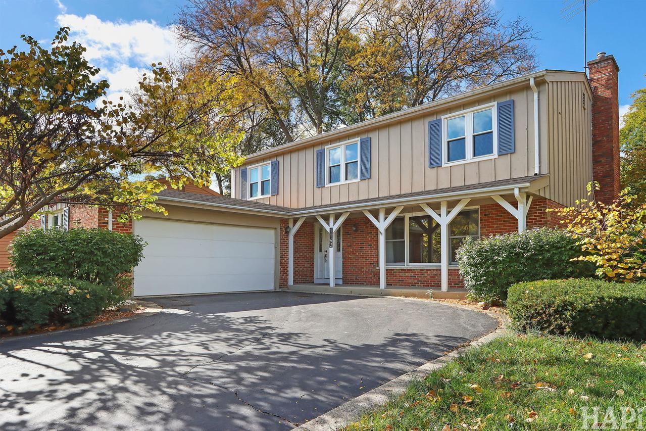 1142 Highland Ln., Glenview, IL 60025