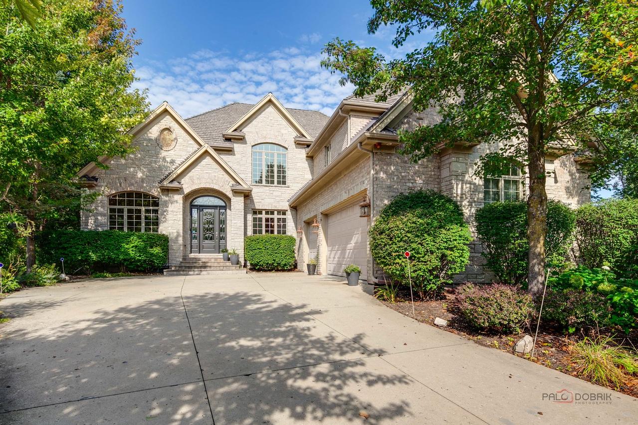 7267 Providence Ct., Long Grove, IL 60047