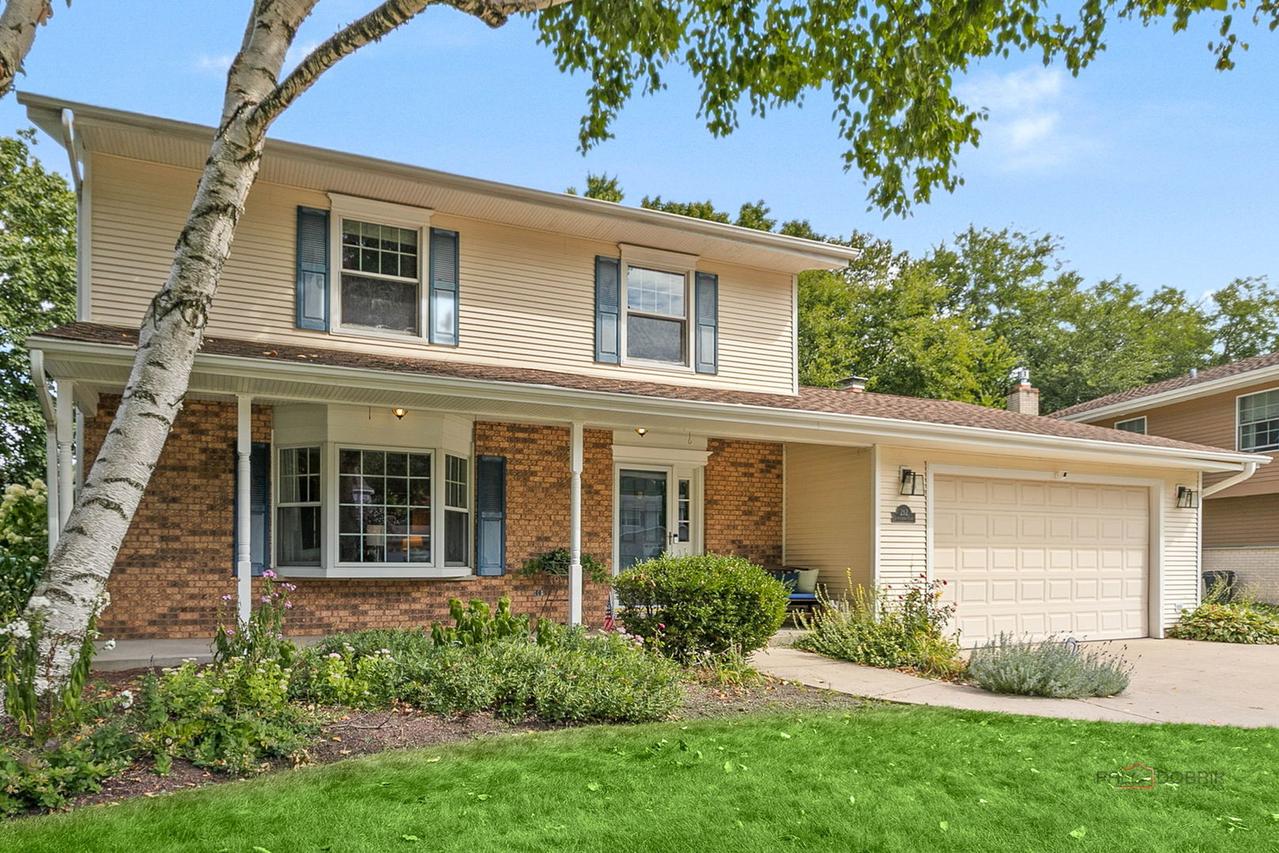 212 Londonderry Ct., Mundelein, IL 60060