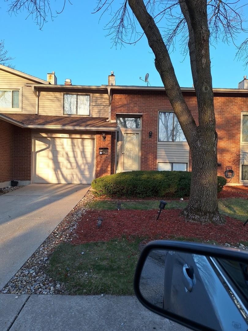 18650 Golfview Dr., Hazel Crest, IL 60429