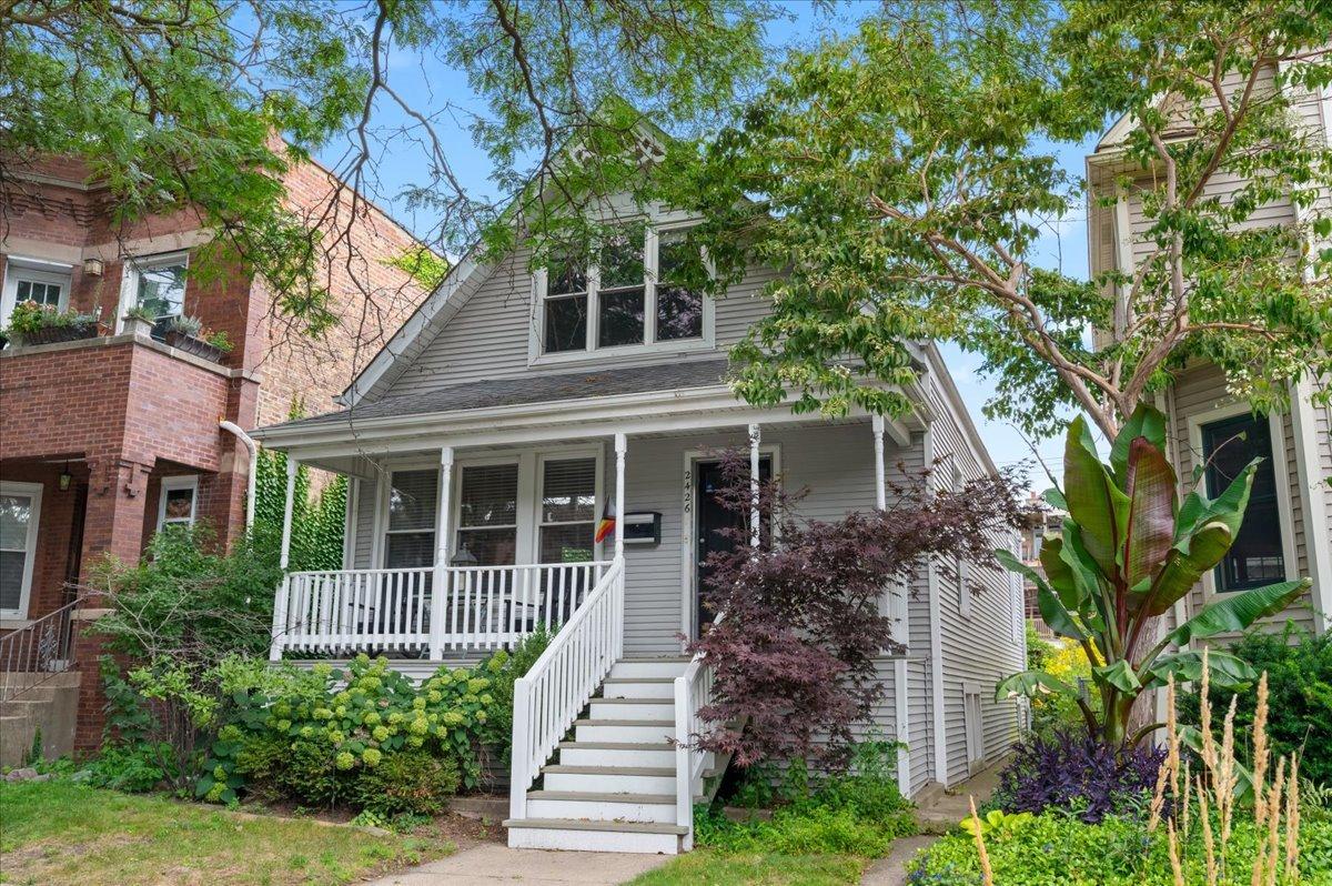 2426 W Winona St., Chicago, IL 60625