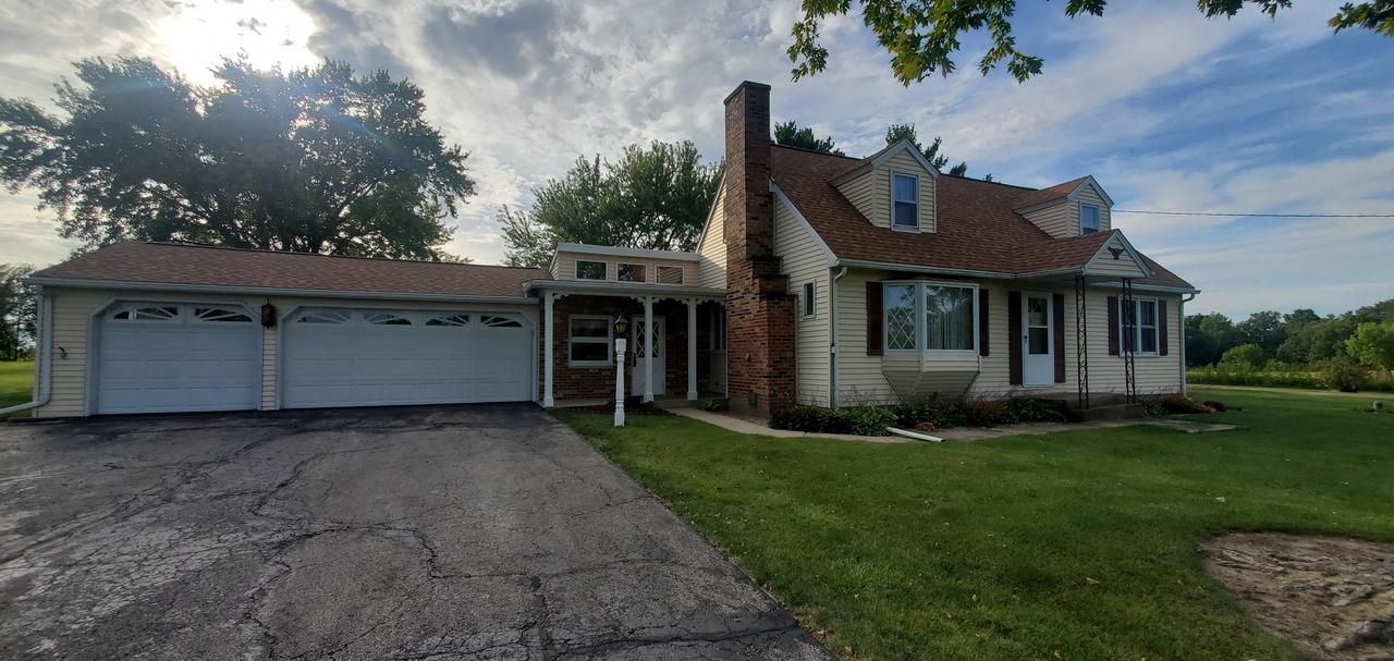 13N230 Brier Hill Rd., Hampshire, IL 60140