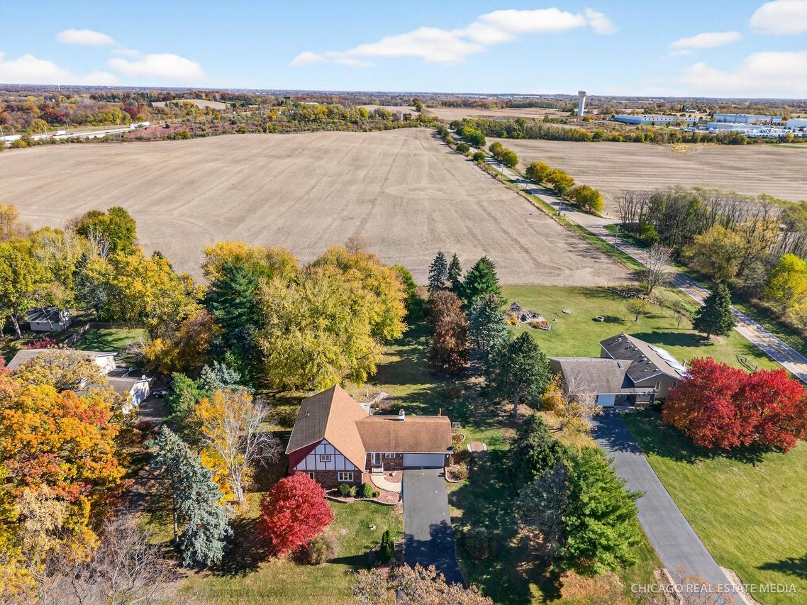 19N053 Felsmith Rd., Hampshire, IL 60140