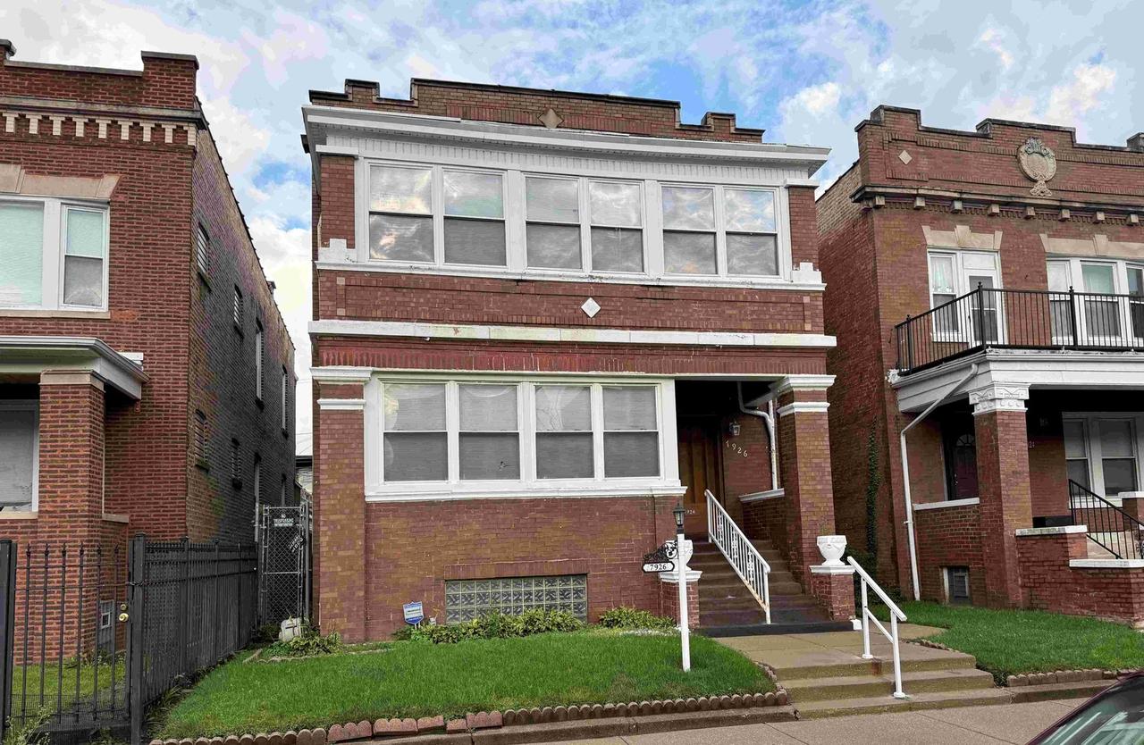 7926 S Peoria St., Chicago, IL 60620