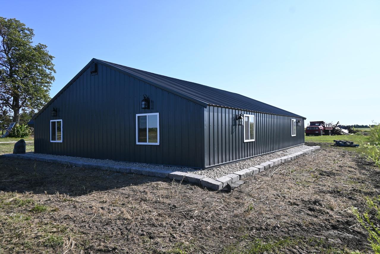940 S Gonnam Rd., Verona, IL 60479