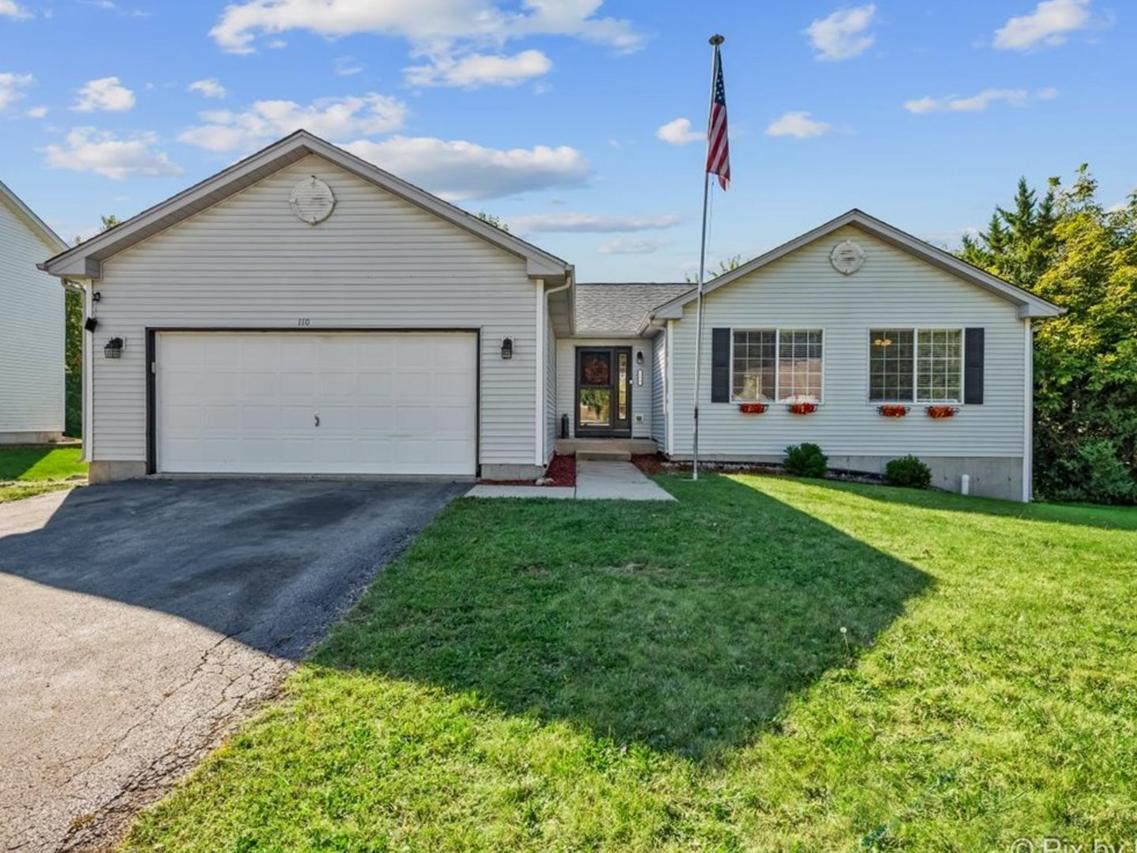 110 Shawnee Ln., Harvard, IL 60033