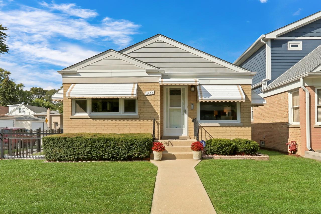 4858 W Strong St., Chicago, IL 60630