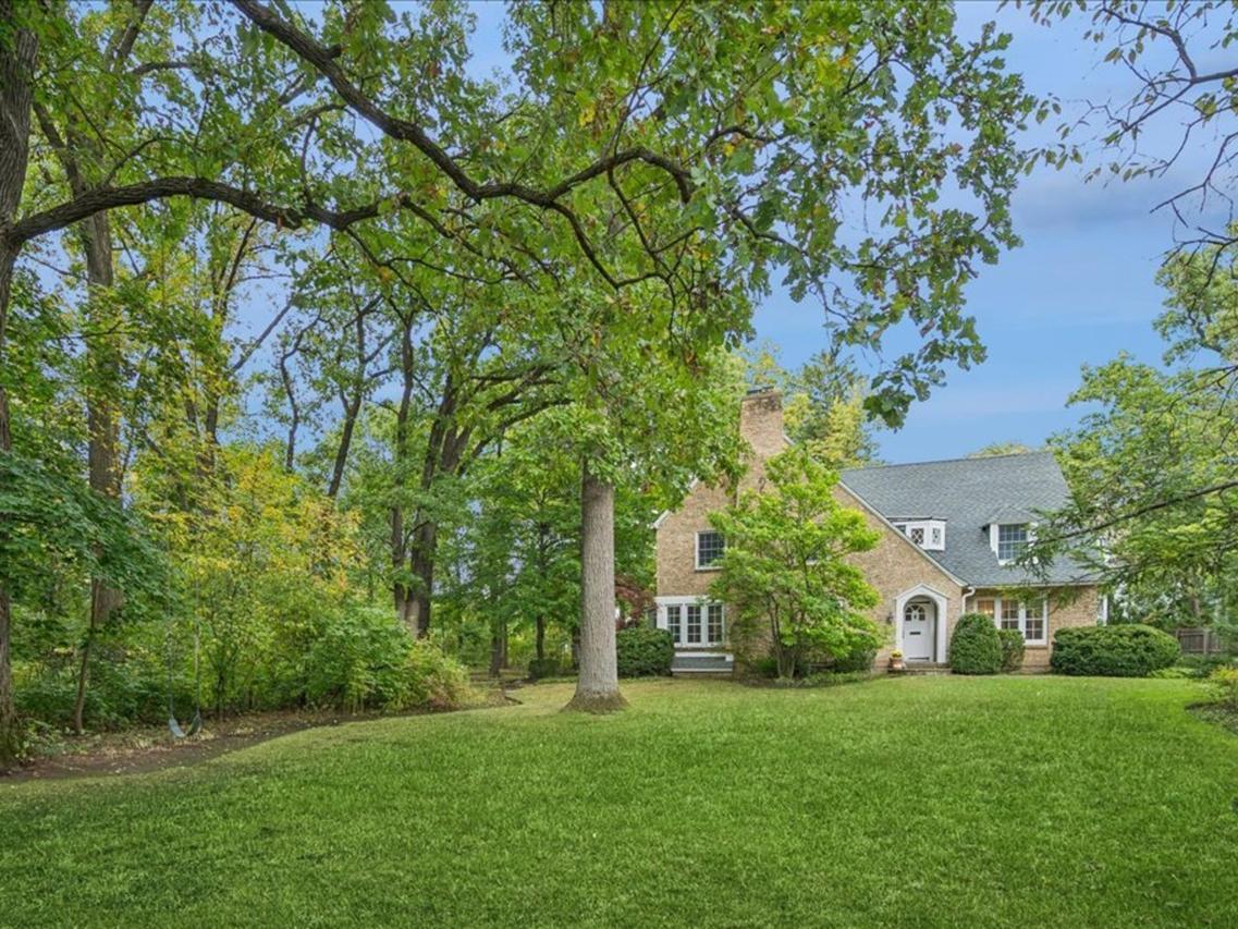 1161 Pine St., Winnetka, IL 60093