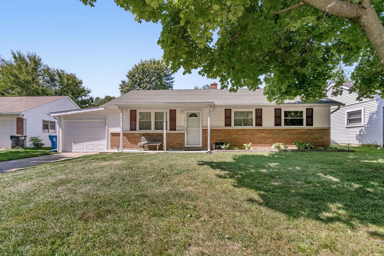 327 Robinson Dr., Morris, IL 60450