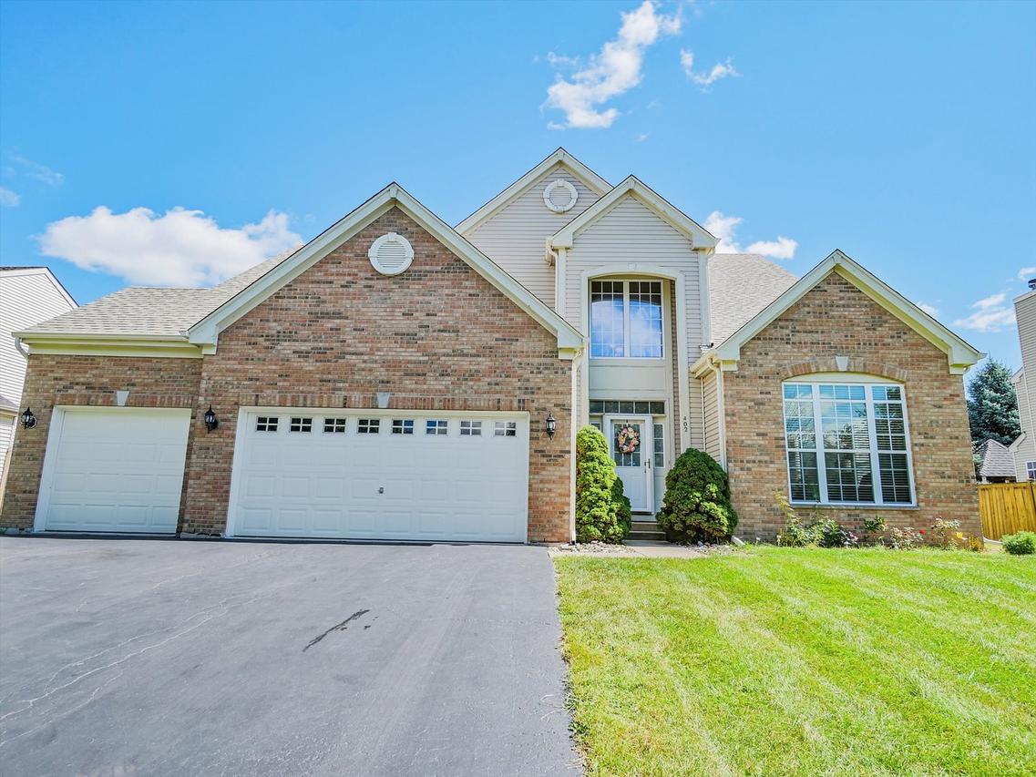 402 S Palmer Dr., Bolingbrook, IL 60490