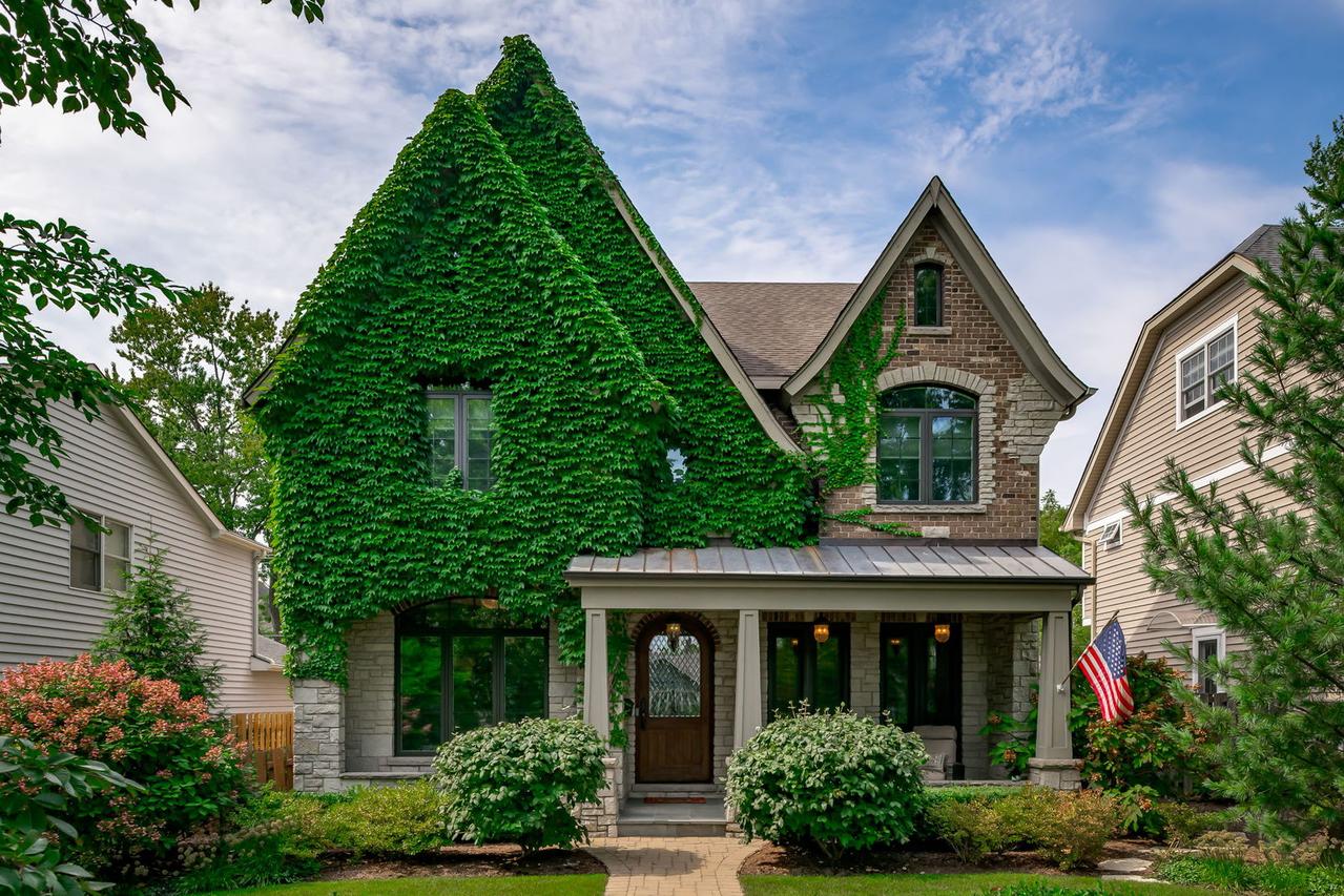 14 S Thurlow St., Hinsdale, IL 60521